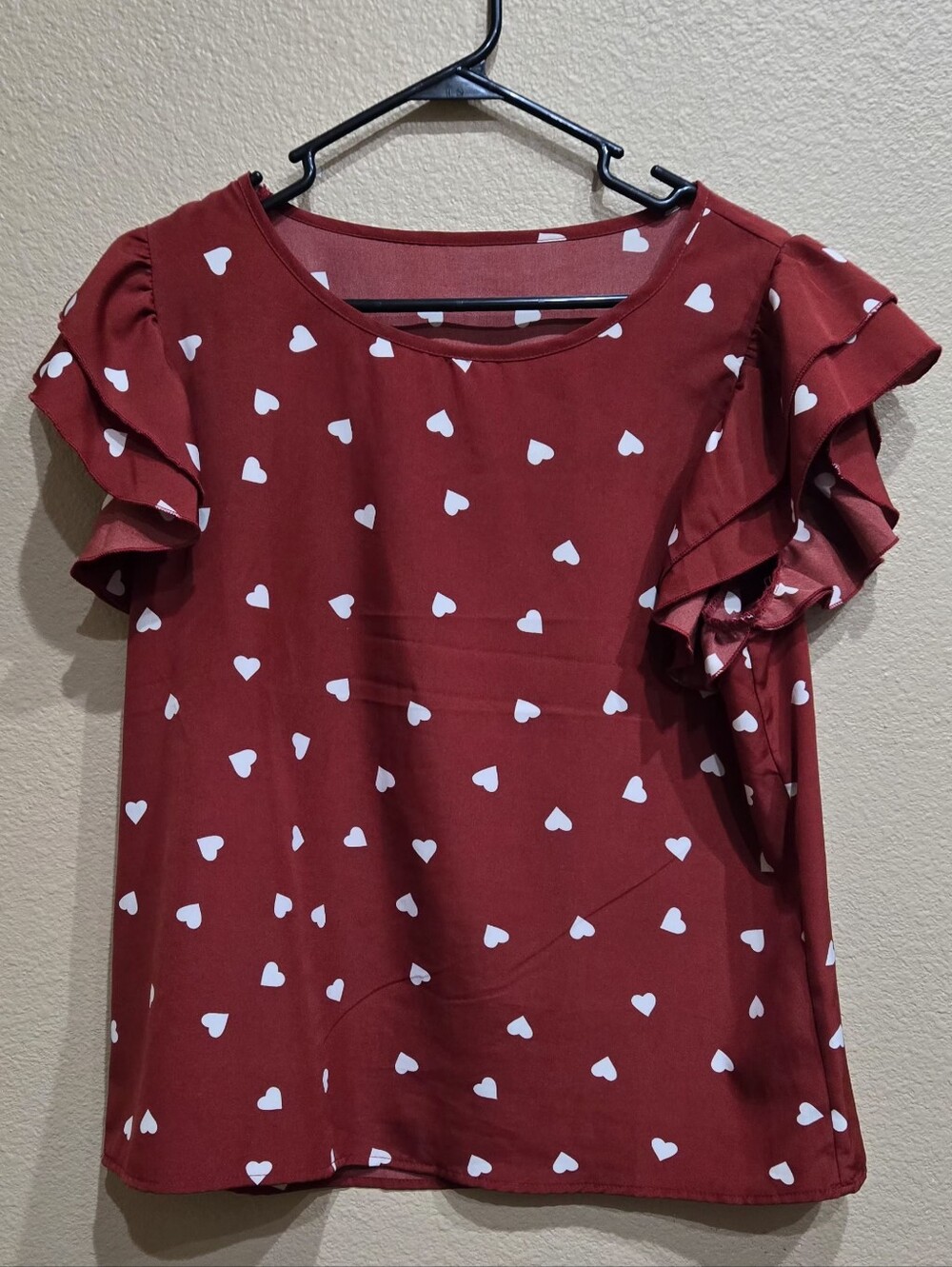 SHEIN Red Heart Print Ruffle Sleeve Blouse